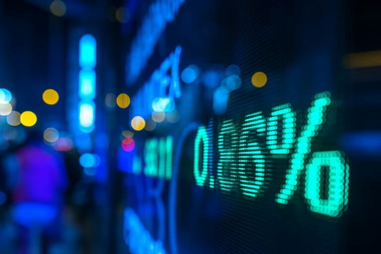 Iranians Buy Bitcoin at More than USD 25,000